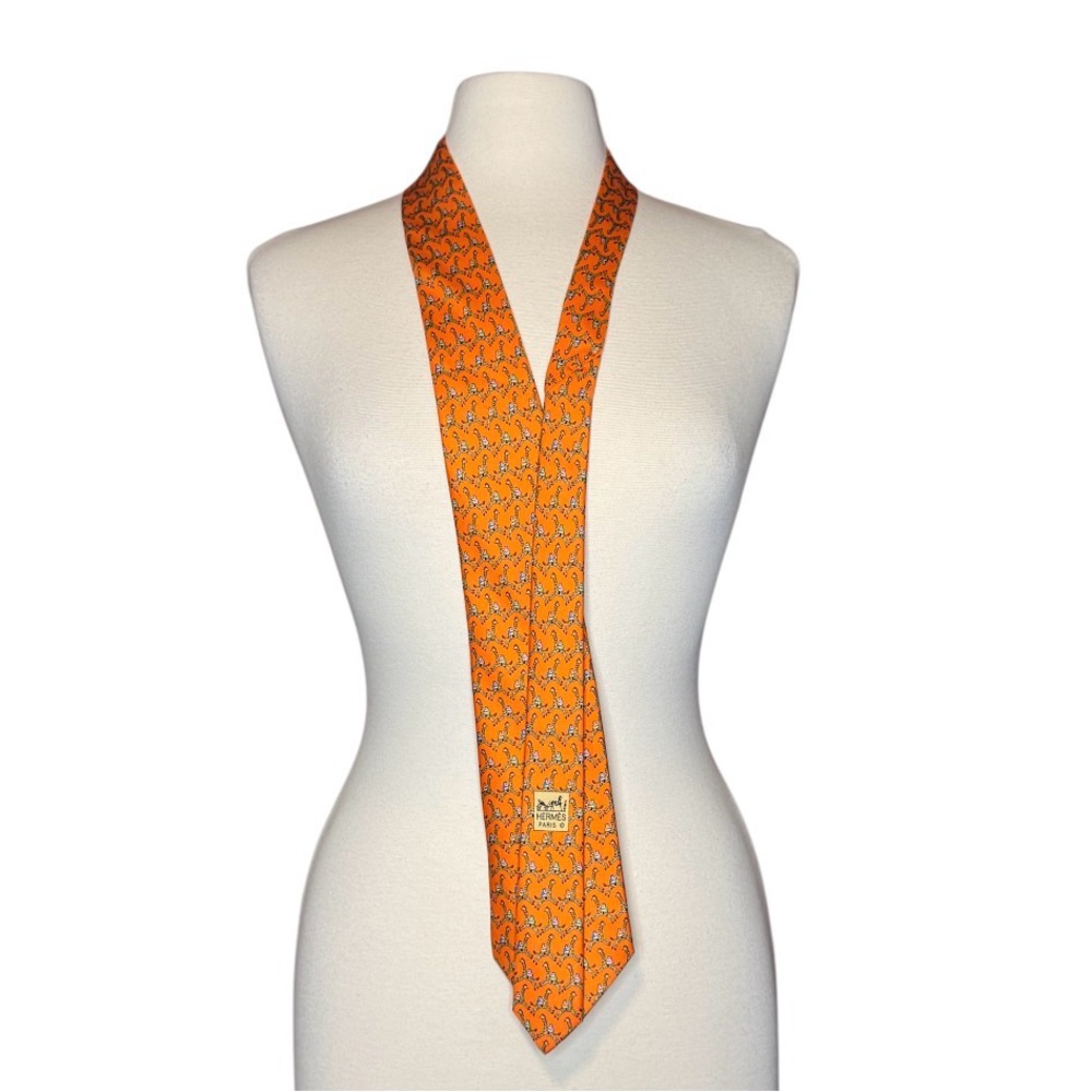 Authentic HERMÈS Paris Silk Tie 5440 FA "Sophie" Giraffe Jockeys Orange